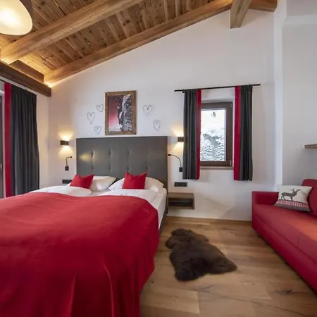 Nationalpark Dreiherrenspitze Holiday home Neukirchen am Grossvenediger