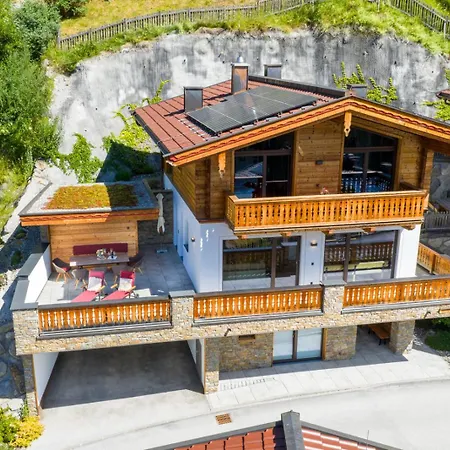 Holiday home Nationalpark Dreiherrenspitze Neukirchen am Grossvenediger